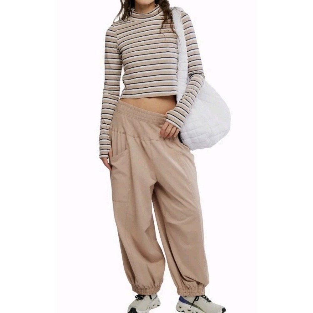 Free People Printed Up In the Air Top & Pants Set Sandy/Navy Stripe Sz XS NWT
